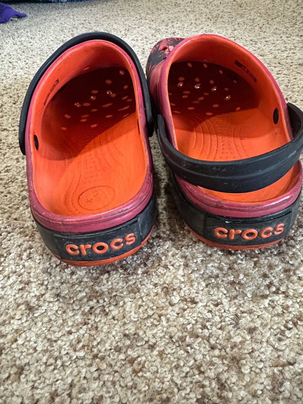 CROCS Men’s Slip-On Clogs - Picture 2 of 5